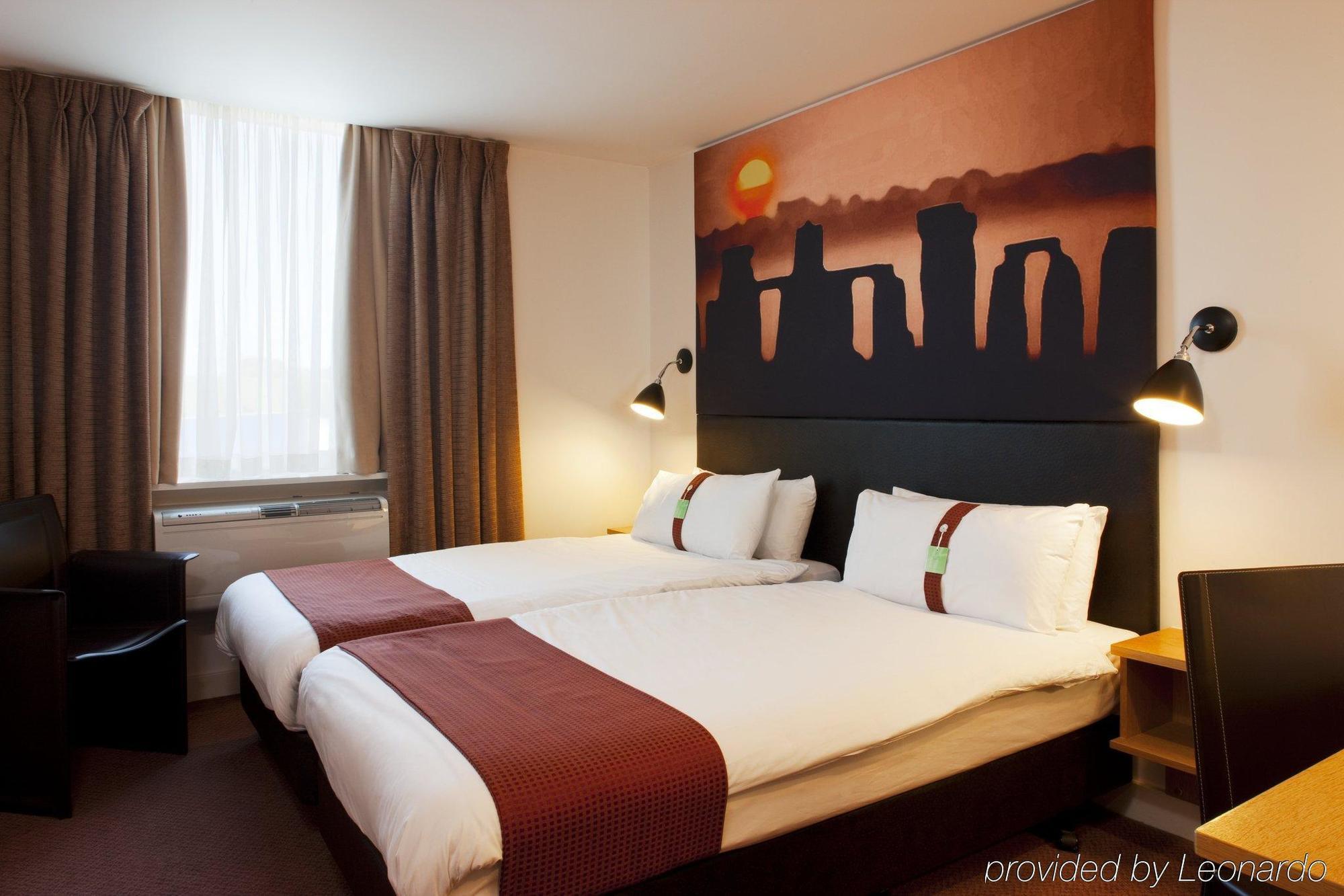 Holiday Inn Salisbury - Stonehenge, An Ihg Hotel Amesbury Quarto foto